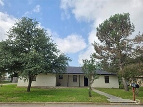 Building Photo - 1025 Terra Alta Dr