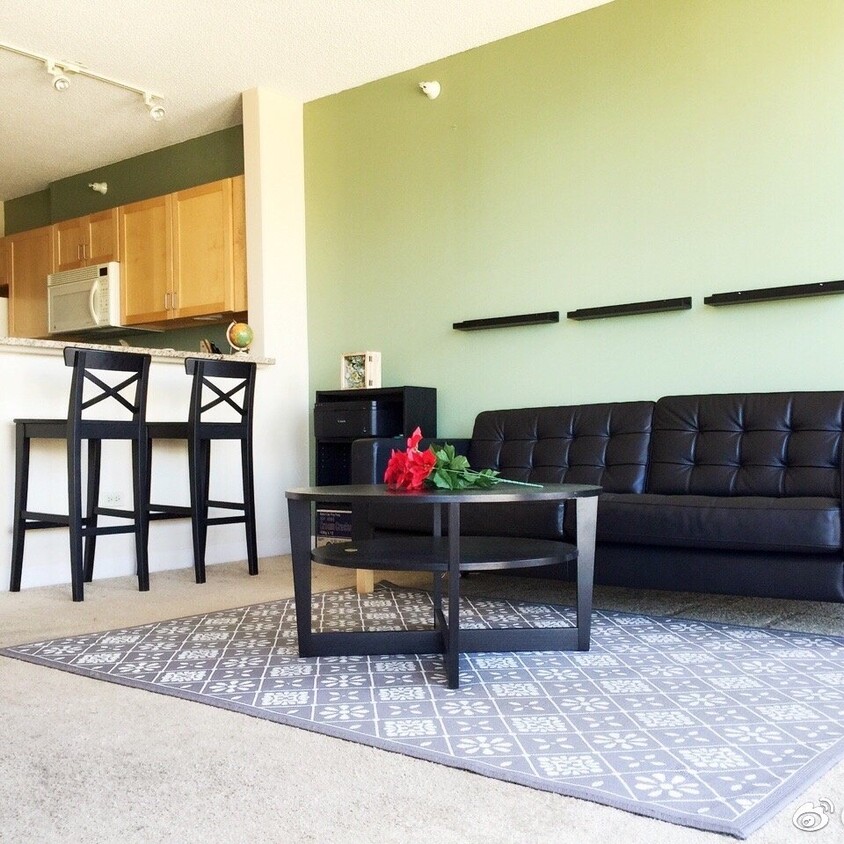 Foto principal - 222 N Columbus Dr