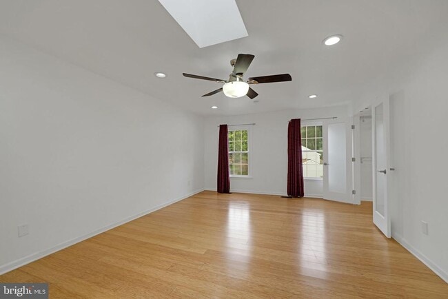 Building Photo - 5849 Colfax Ave