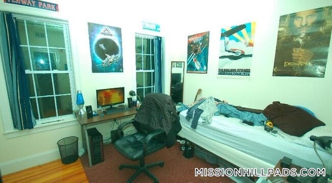 Building Photo - 107 Fisher Ave