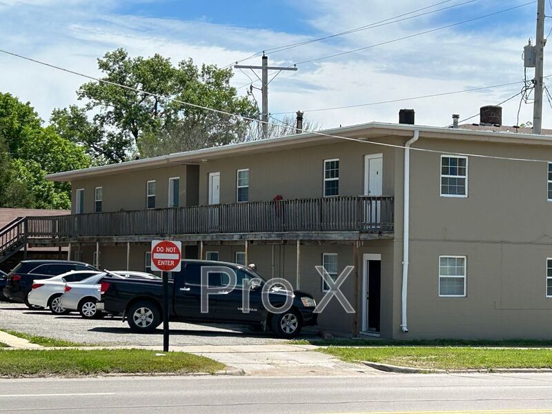 Foto principal - 1411 S Broadway St
