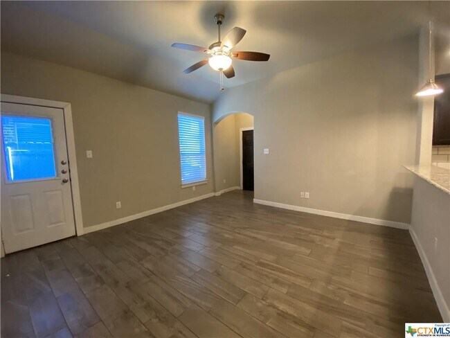 Foto del edificio - 1159 Creekside Orchard