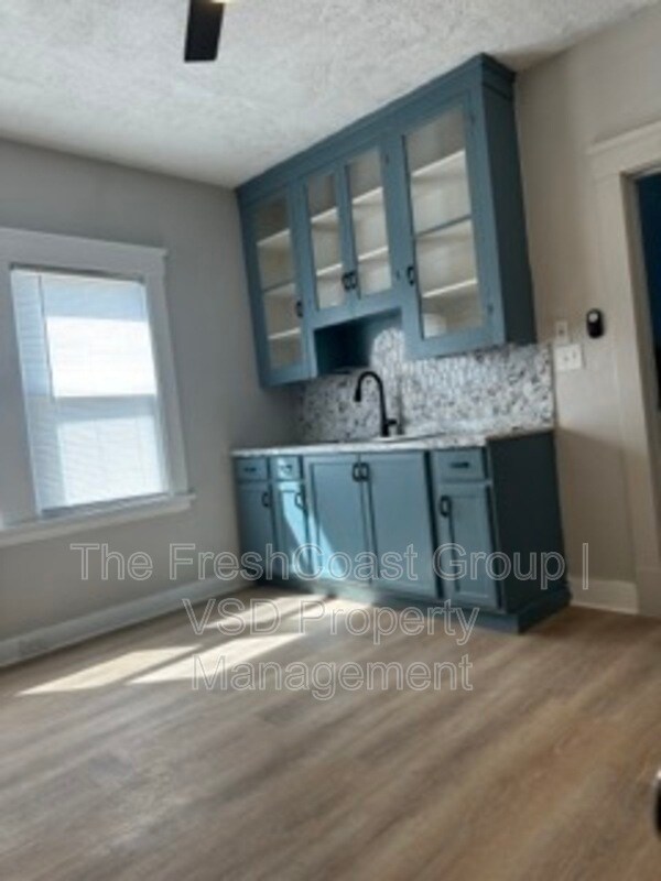 Foto del edificio - 789 Wayside Rd