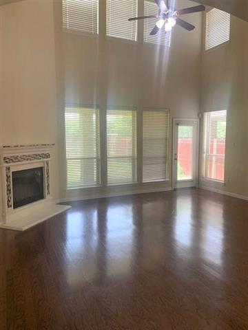 Building Photo - 10240 Matador Dr
