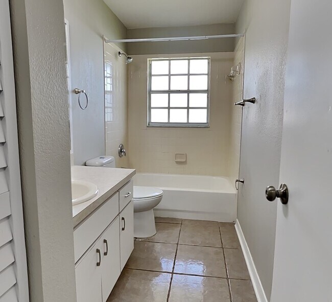 Foto del edificio - 7726 Tessa Dr