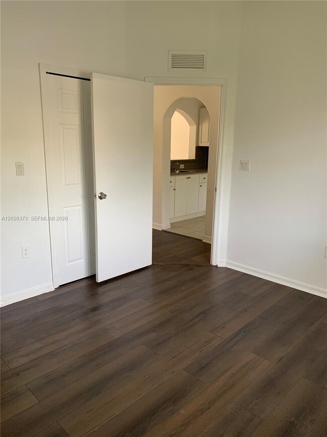 Foto del edificio - 2931 SE 13th Ave