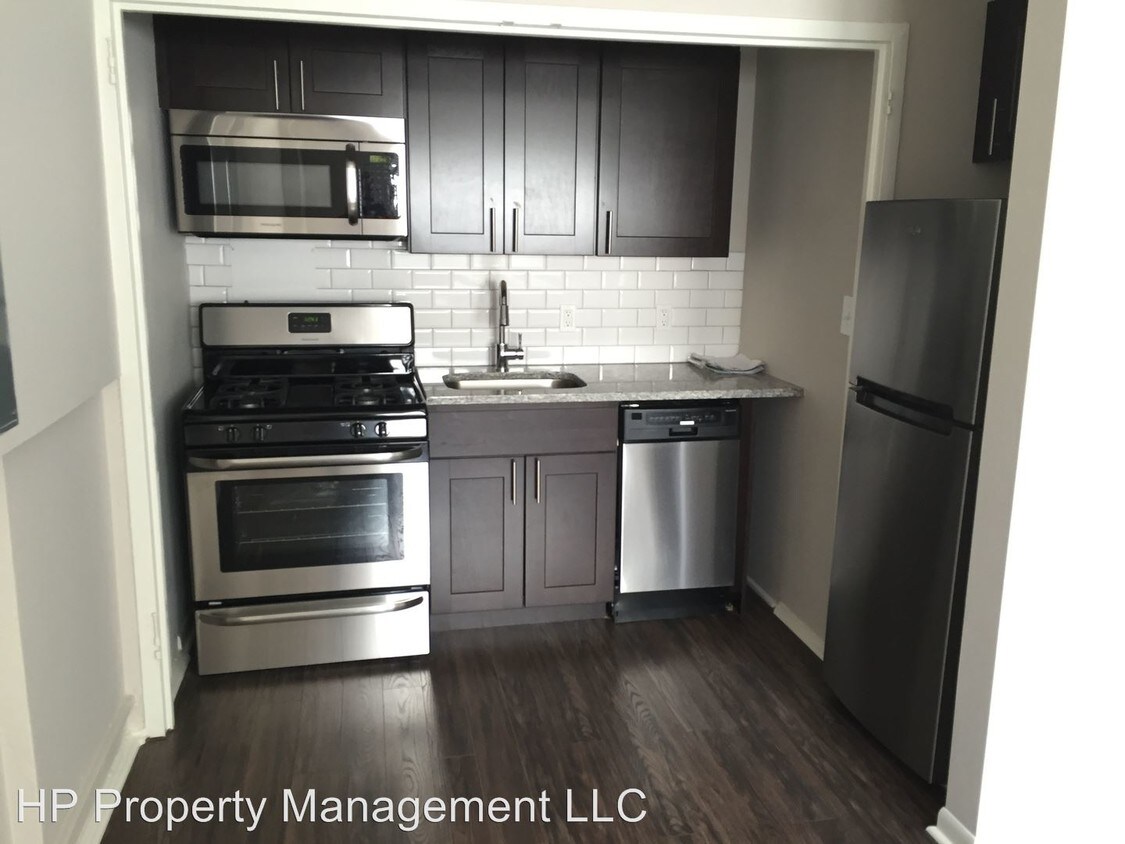Foto principal - 1215 E Hyde Park Blvd