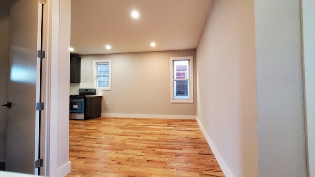 Foto del edificio - 1224 E 92nd St