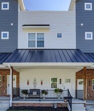 Building Photo - 1903 S 7th St