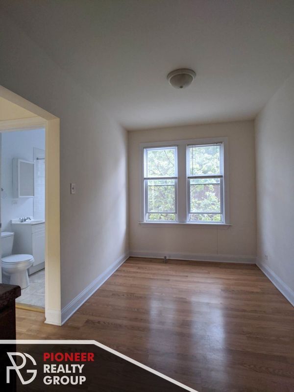 Foto del edificio - 2600 N Kimball Ave