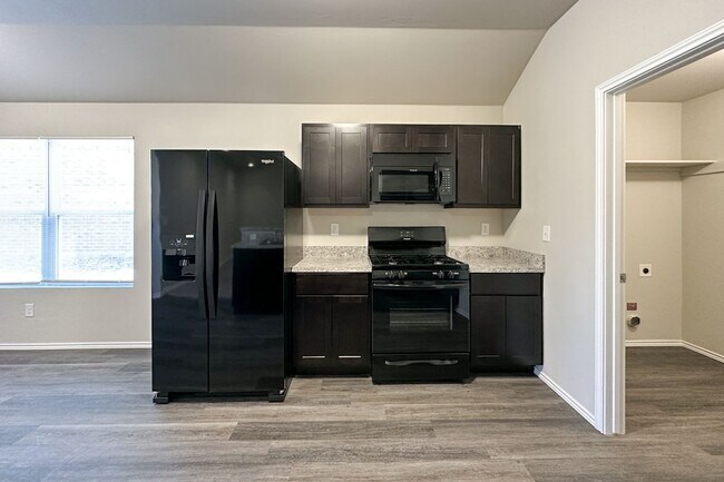 Foto del edificio - Gorgeous, Newly-Built 3 Bed 2 Bath Home in...