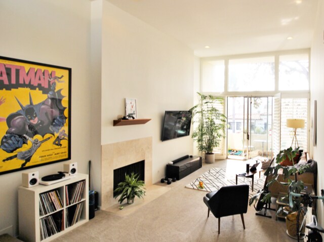 Step Down Living room with 15+ Foot Ceilings - 854 18th St