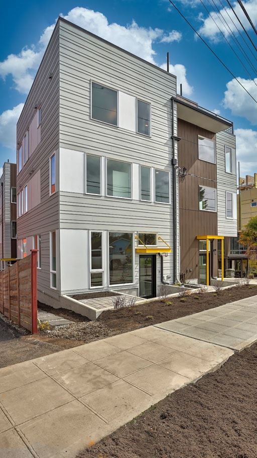 Building Photo - 7544 43rd Ave S