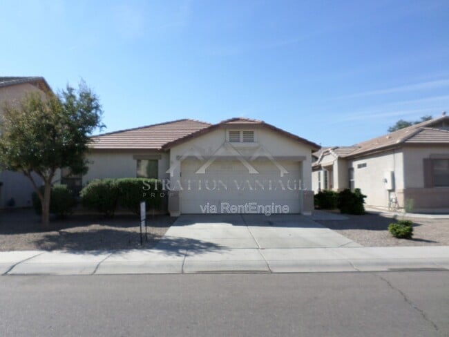 Building Photo - 12913 W Palm Ln