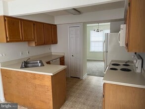 Building Photo - 1520 Murray Pl