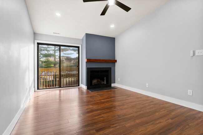 Photo - 118 Ashton Ct Apartment