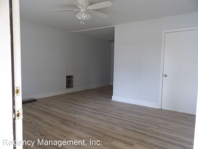 Building Photo - 2 br, 1 bath House - 731 Richardson Street