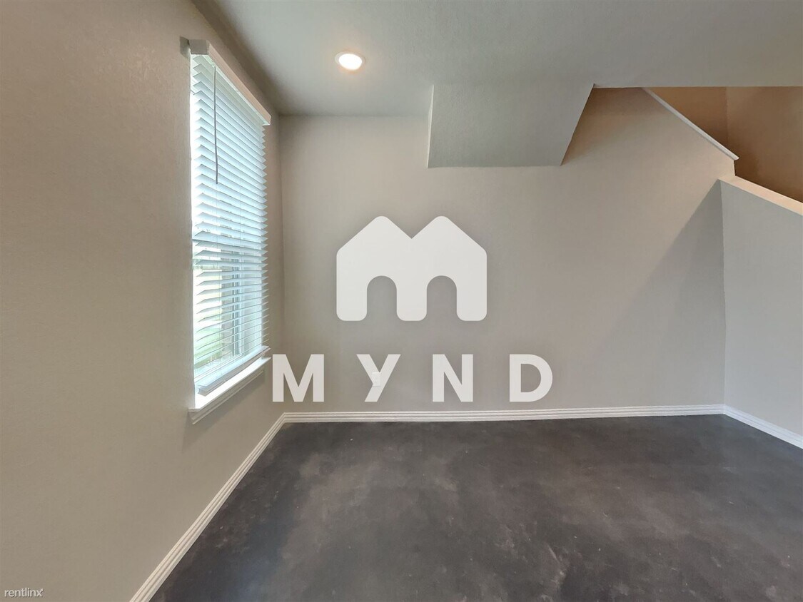 Primary Photo - 3 br, 2.5 bath Townhome - 420 Willow Cross...