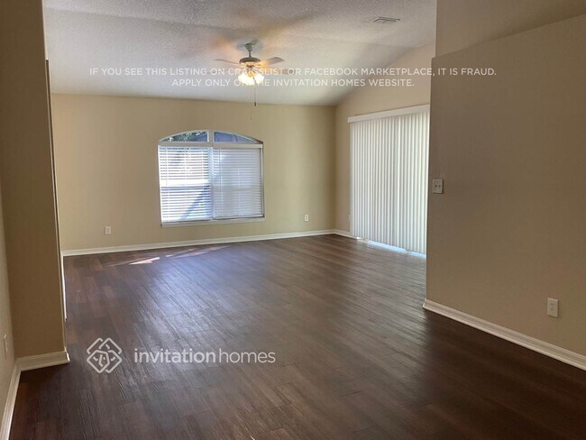 Foto del edificio - 1448 Watermill Cir