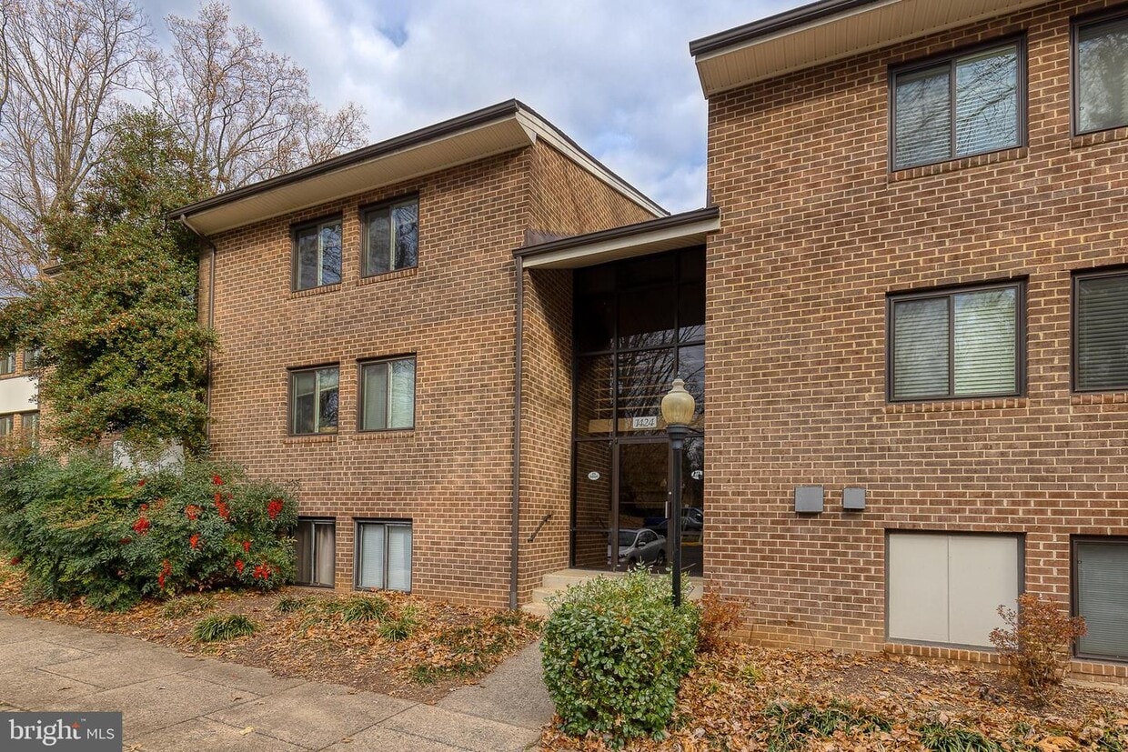 1424 Northgate Square Unit 142421B, Reston, VA 20190 Condo for Rent