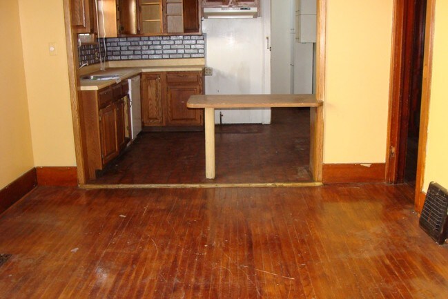 Foto del edificio - 3015 Elmwood Ave