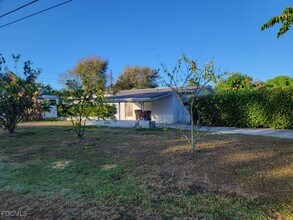 Building Photo - 25 Maple Ave N