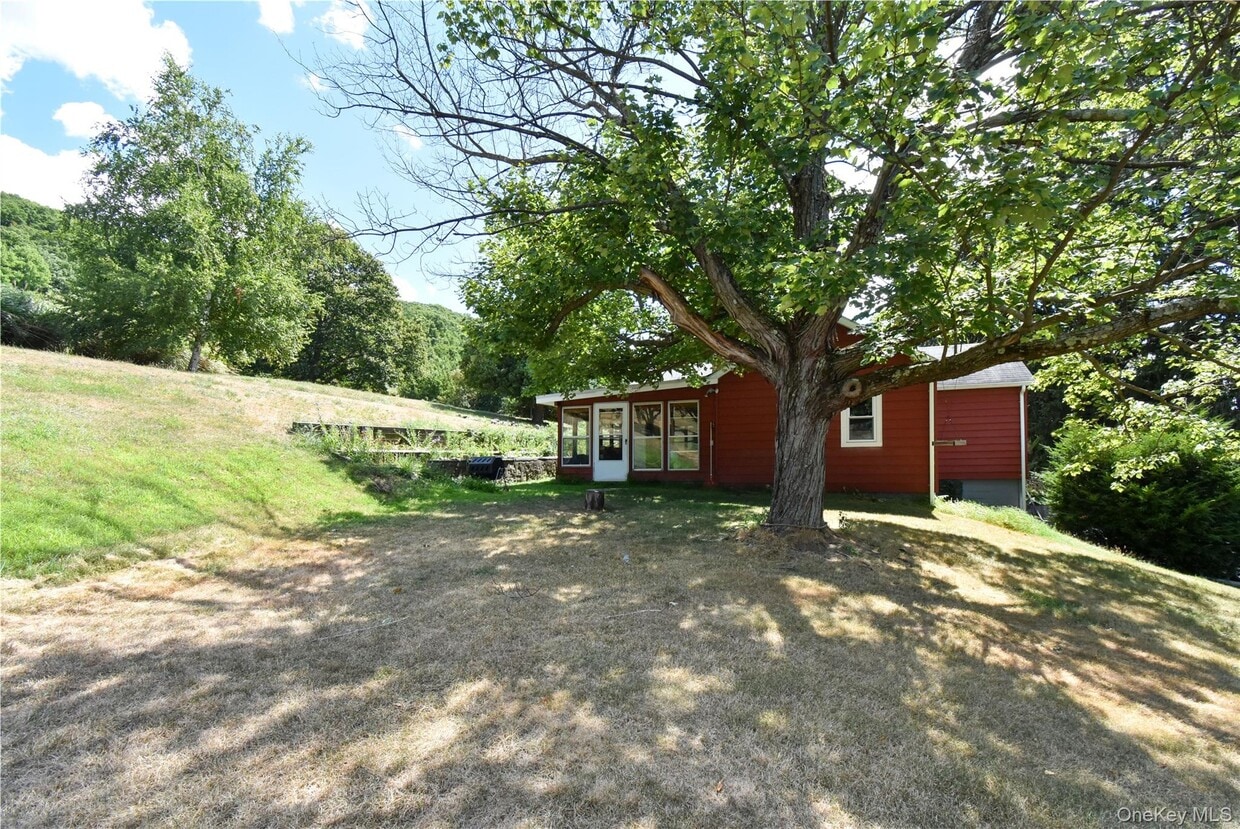 Building Photo - 508 NY-9D