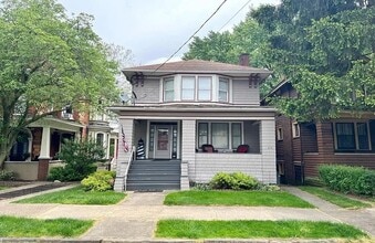 Building Photo - 306 N Front St