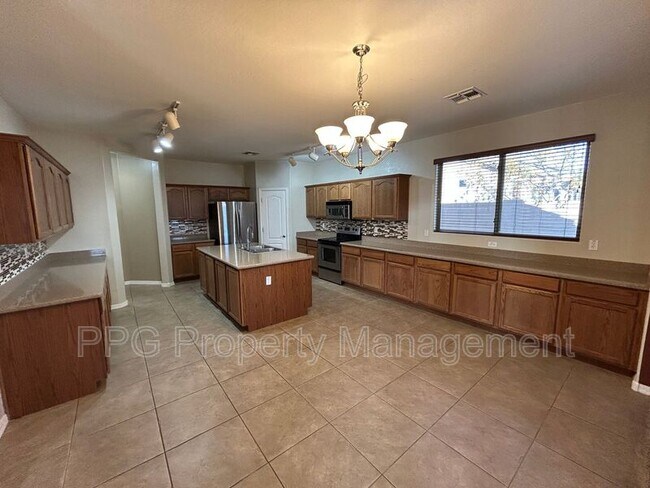 Building Photo - 1829 S 222nd Ln