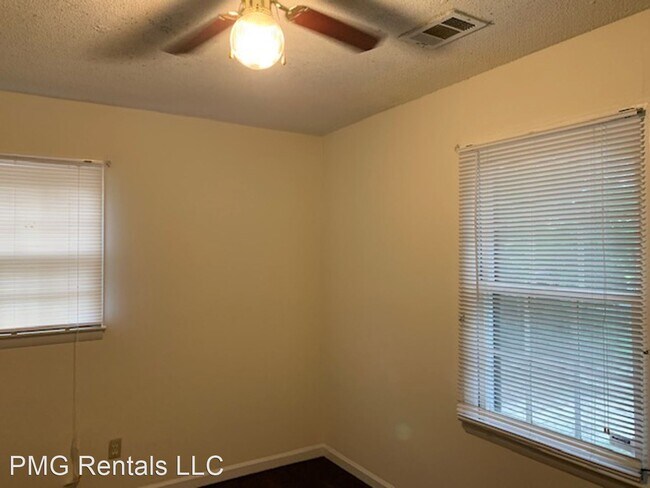 Building Photo - 3 br, 1 bath House - 112 Anthony Street