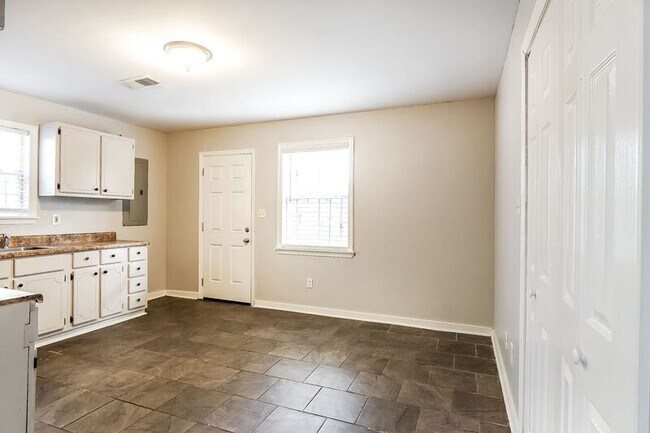 Foto del edificio - 2537 23rd St Ensley
