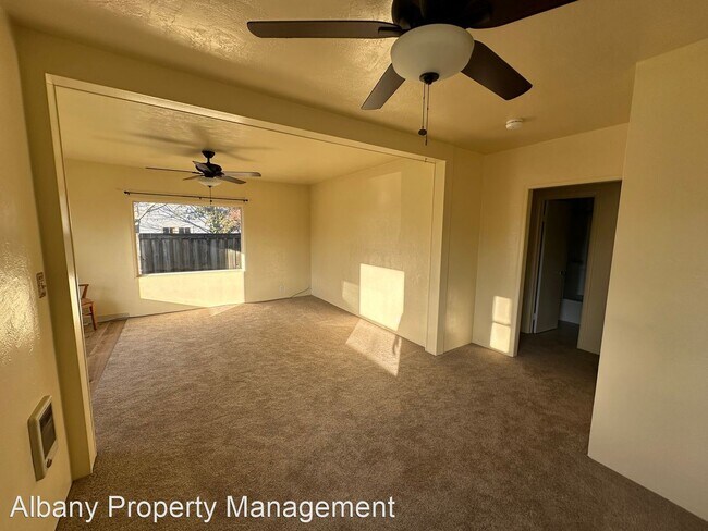 Building Photo - 2 br, 1 bath House - 1525 SW Liberty St