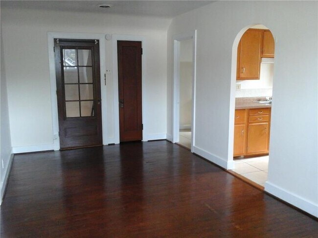 Building Photo - 1103 Indiana Ave