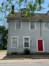 Building Photo - 126 Garden St