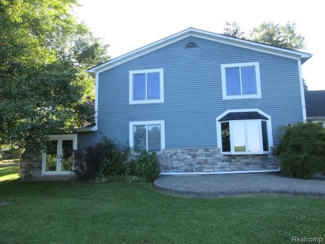 Foto del edificio - 4870 Lakeview Blvd