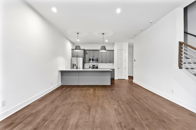 Photo - 700 James Ave Apartment