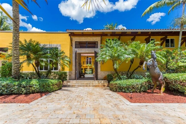 Building Photo - 5800 SW 178th Ave