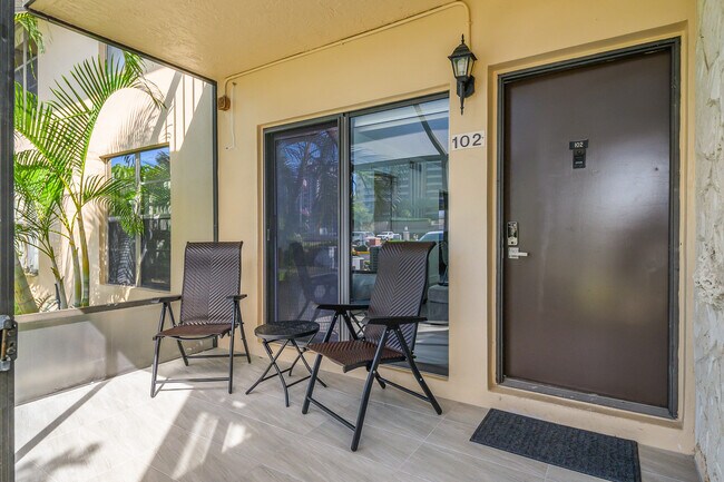 Foto del edificio - 201 S Collier Blvd