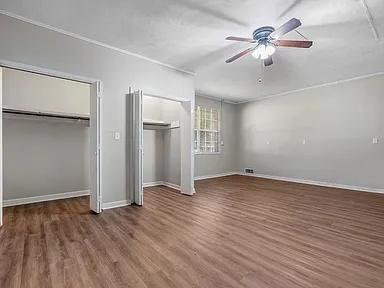 Foto del edificio - 2507 Waldemar Ln