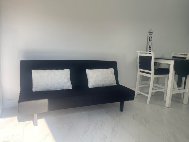 Foto del edificio - 798 SW Abraham Ave