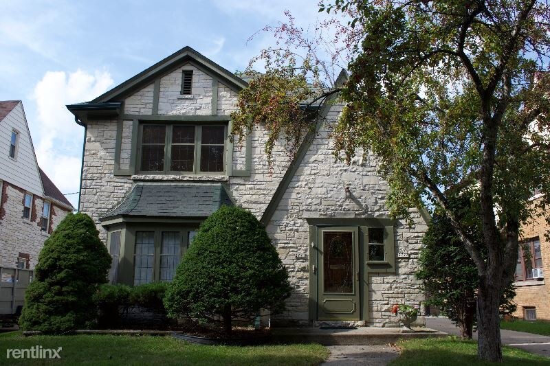 Primary Photo - 2 br, 1 bath Apartment - 2773 N 69th St