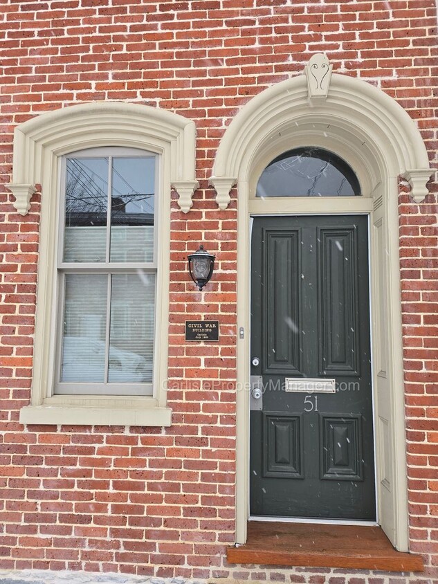 Foto principal - Downtown Carlisle Historic Townhouse for R...