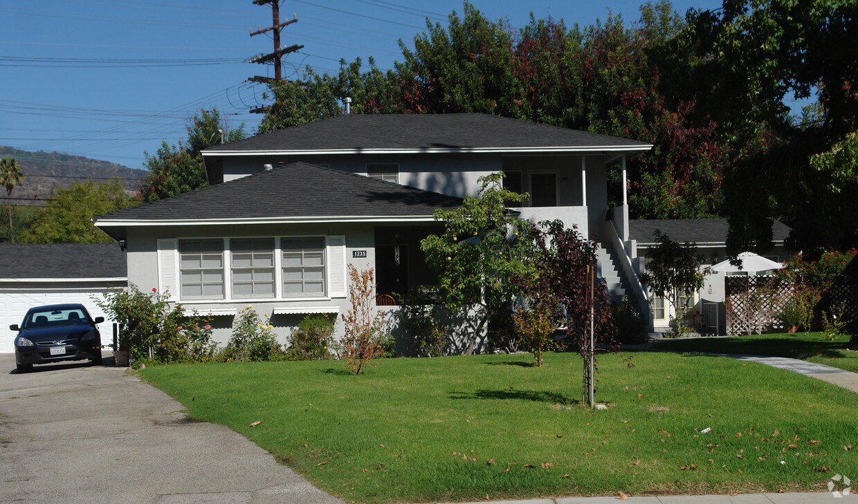 Primary Photo - 1235 N Verdugo Rd