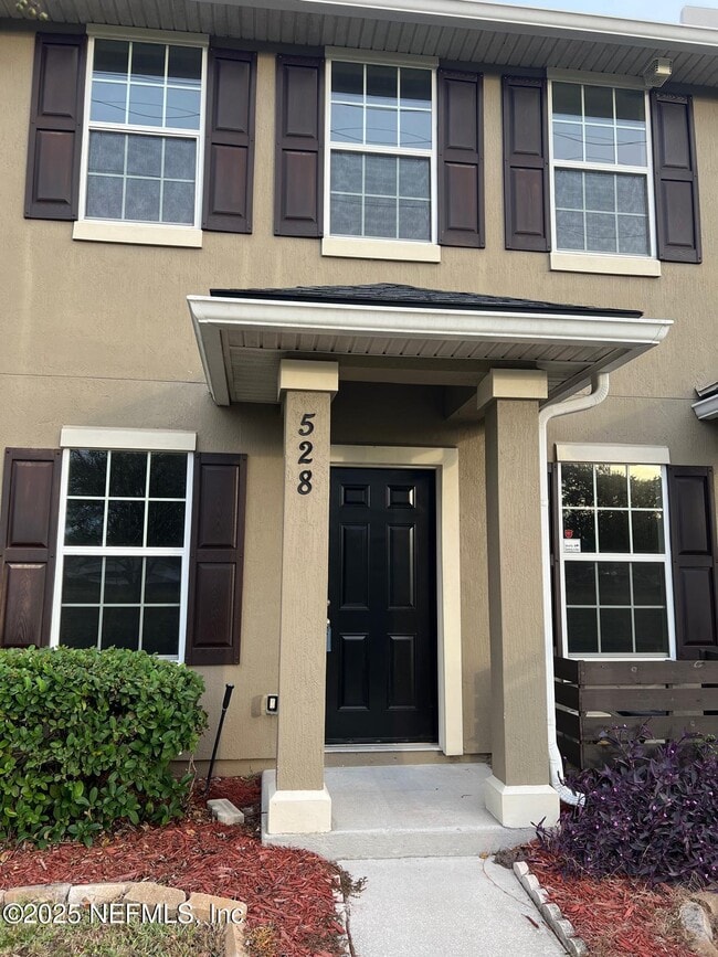 Building Photo - 528 Sherwood Oaks Dr