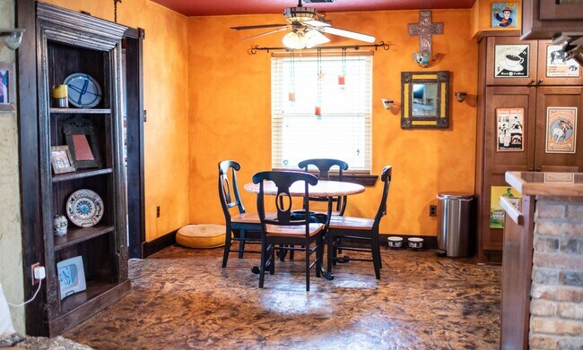 Foto del edificio - 1911 Shadow Bend Dr