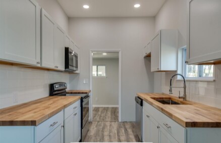 New Kitchen - 525 Cedar St