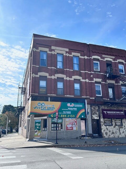 Primary Photo - 535 W 31st St