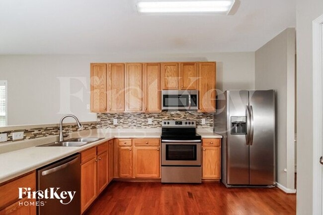 Building Photo - 2152 Lauren Woods Dr