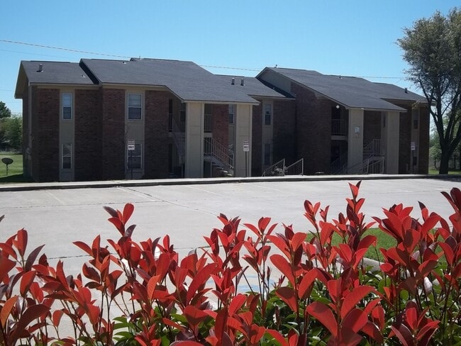 Foto del edificio - 1107 Whitney Pl Dr