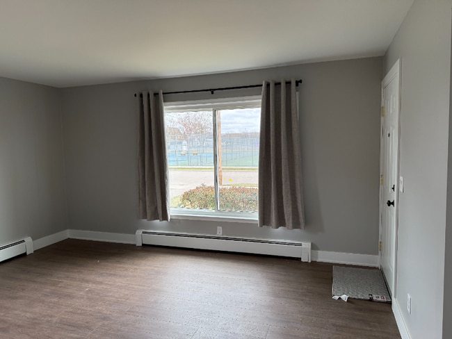 Building Photo - 515 N Washington Ave